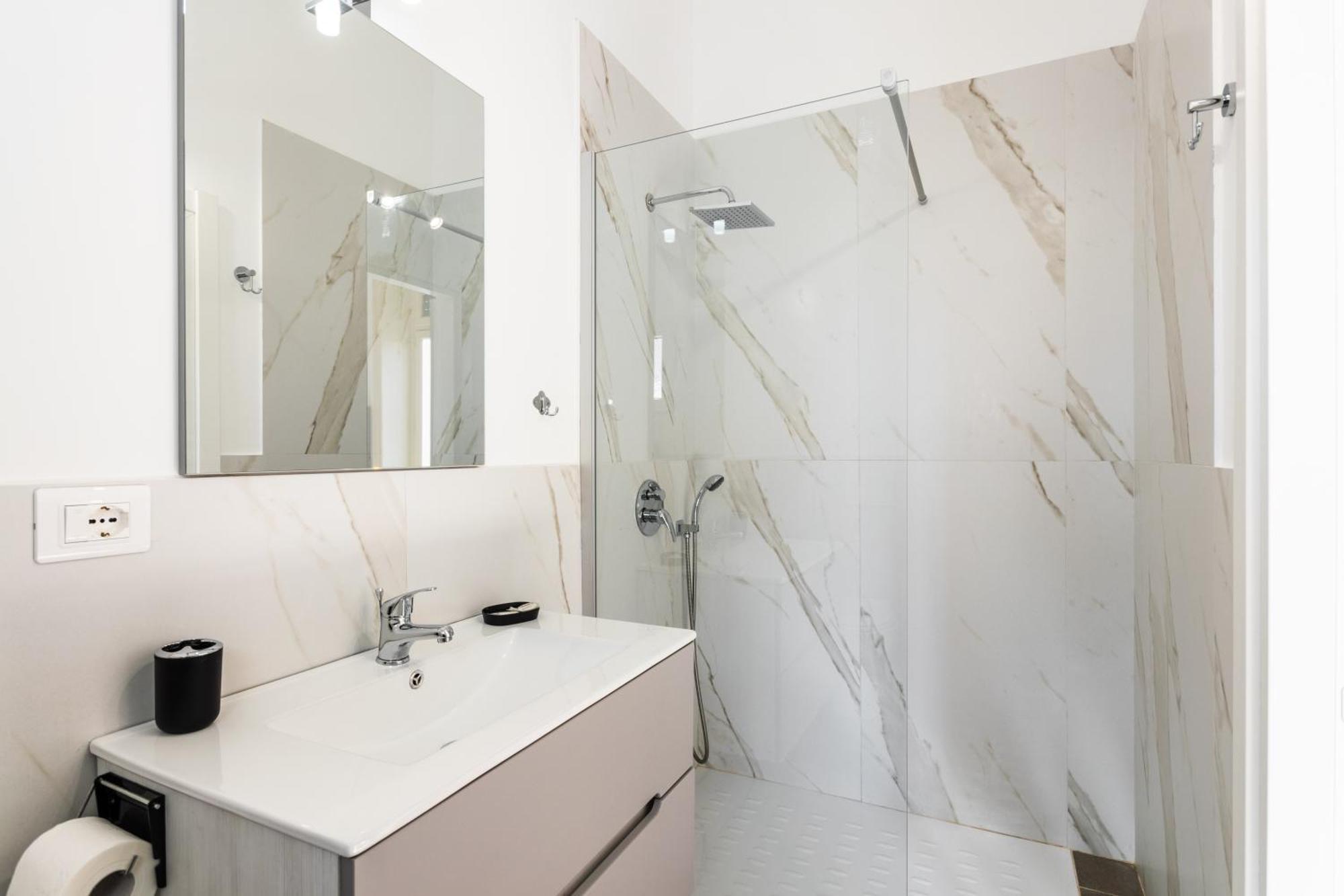 Le Torrette Rooms And Apartments 阿沃拉 外观 照片