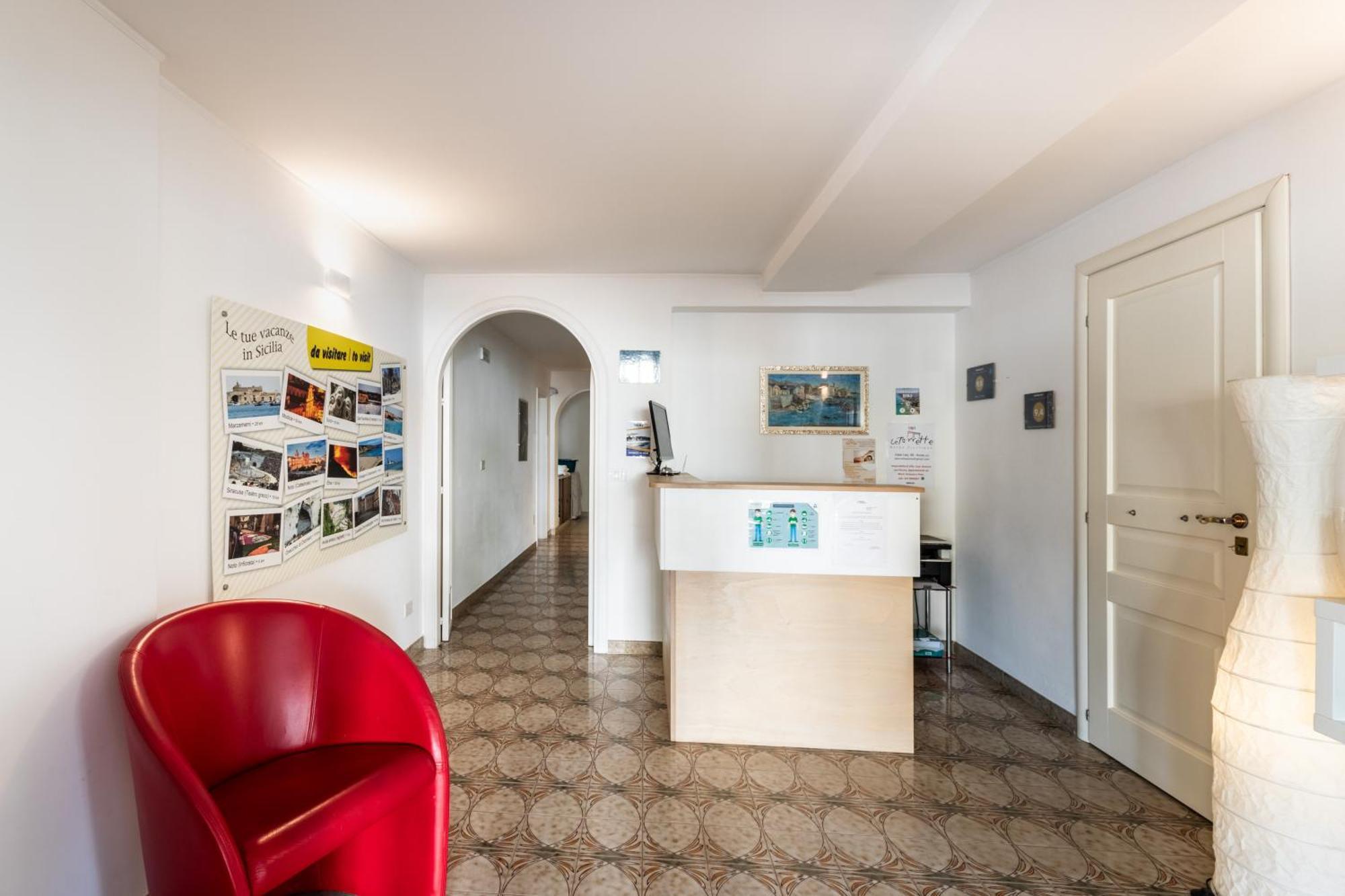 Le Torrette Rooms And Apartments 阿沃拉 外观 照片