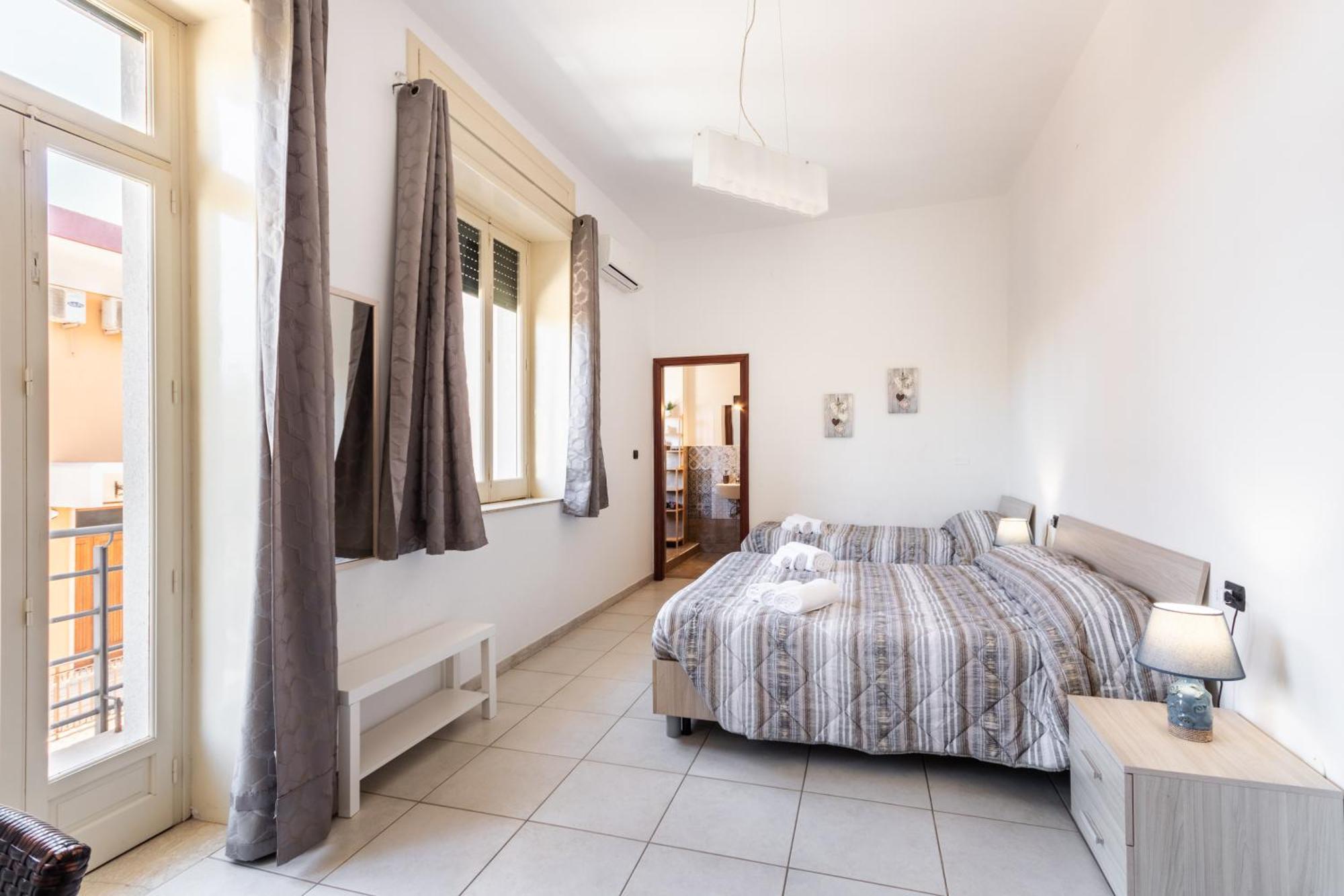 Le Torrette Rooms And Apartments 阿沃拉 外观 照片