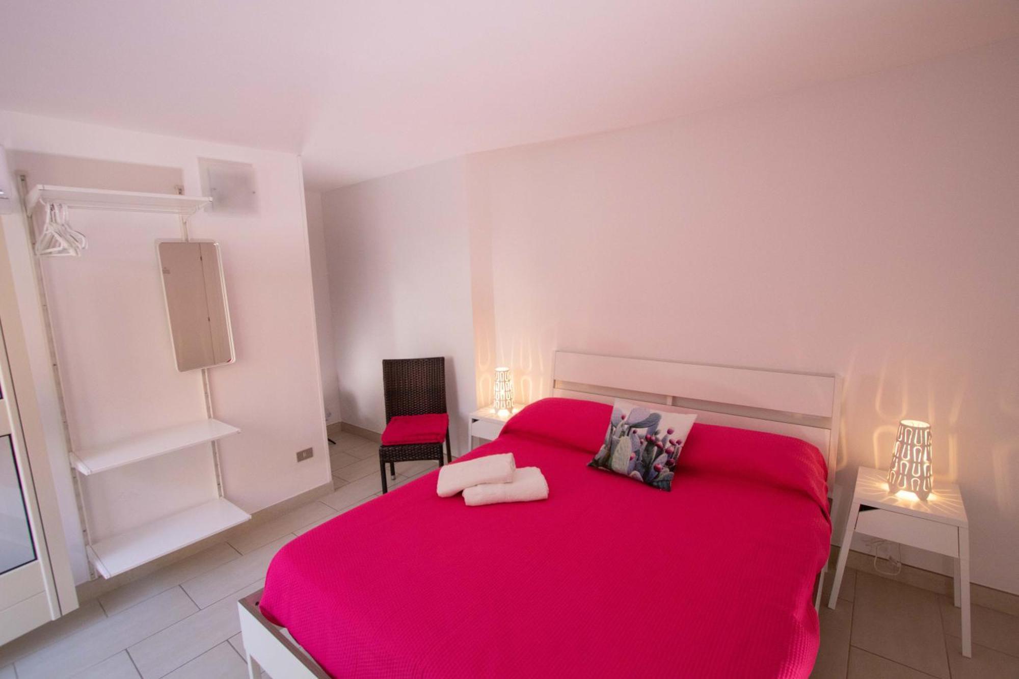 Le Torrette Rooms And Apartments 阿沃拉 外观 照片