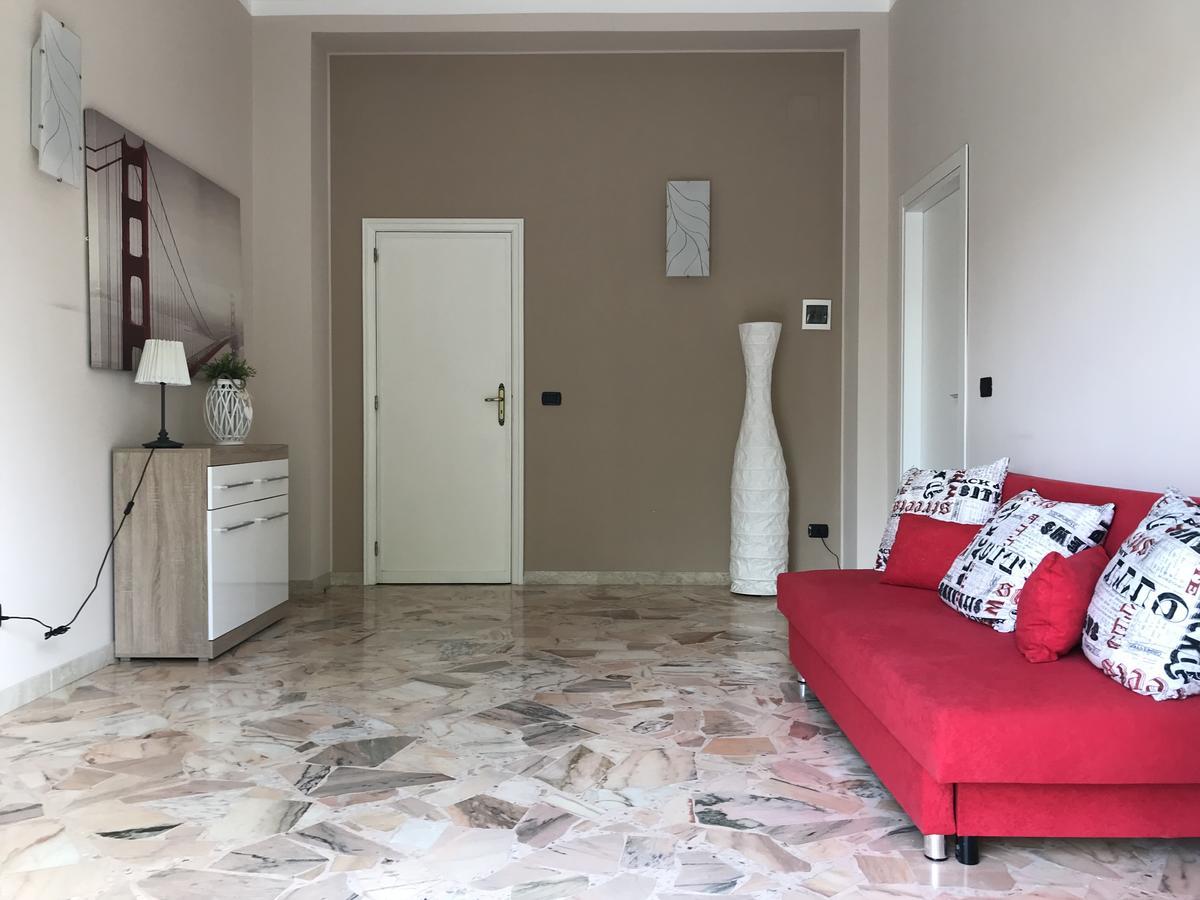 Le Torrette Rooms And Apartments 阿沃拉 外观 照片